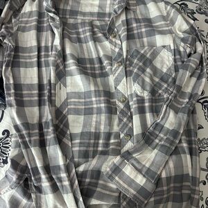 Women’s Gray Plaid Shirt small